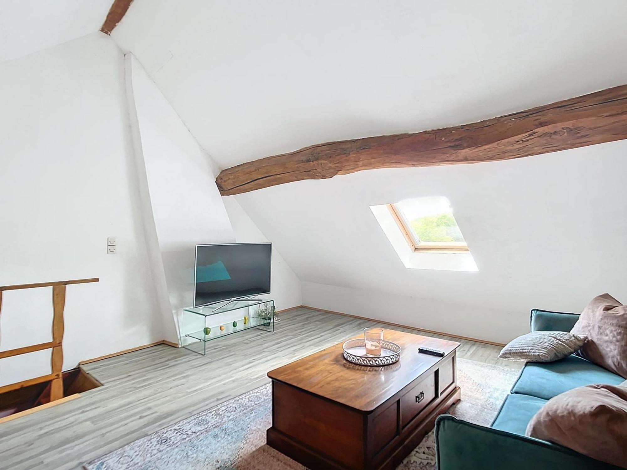 Charmante Maison Joux-la-Ville Экстерьер фото